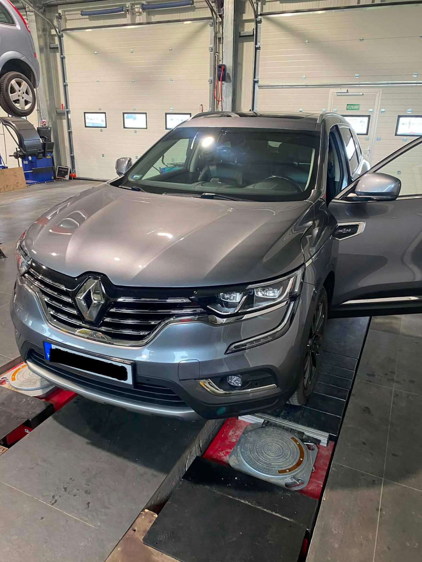 Szervizben lévő Renault